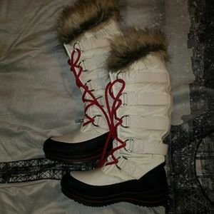 Guess boots